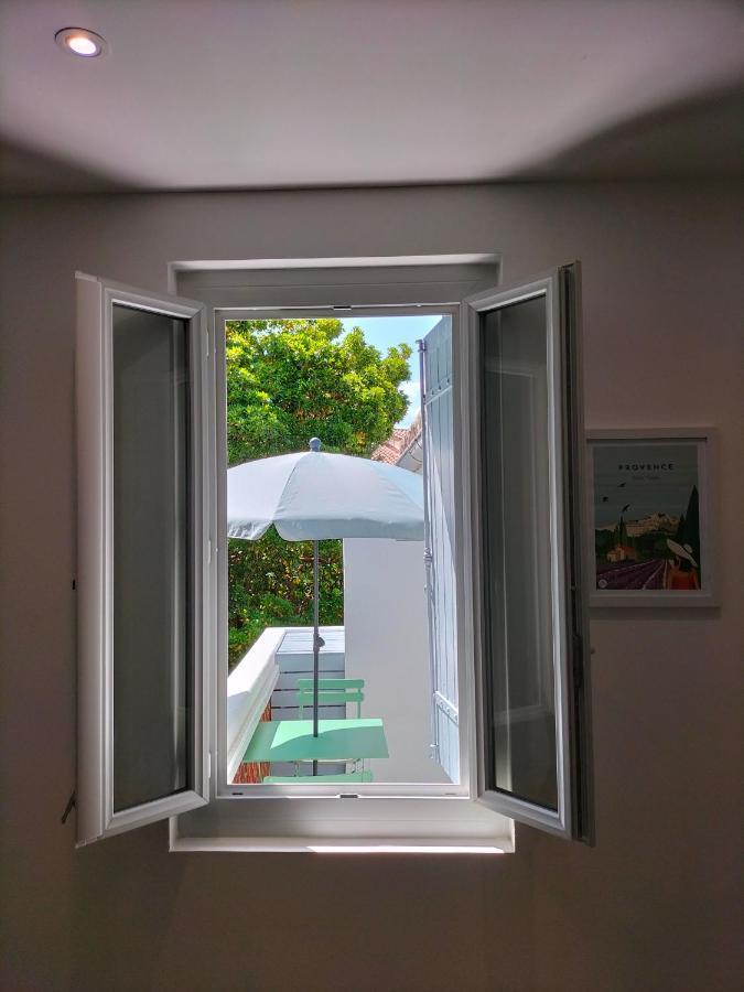 Studio Terrasse, Intra-Muros, Climatise Avec Wifi Авиньон Екстериор снимка